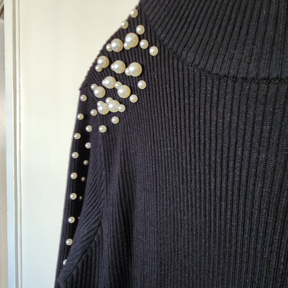 Elegant Black Sweater Dress with Pearl Detailing